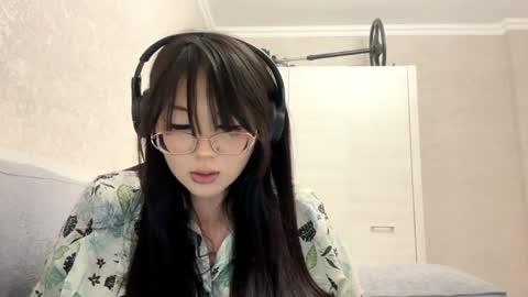 Nira online show from April 1, 9:23 pm