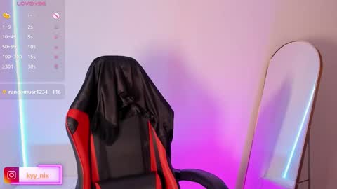 Nicki  online show from October 22, 5:12 am