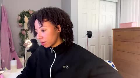 nnionline online show from October 21, 5:28 pm