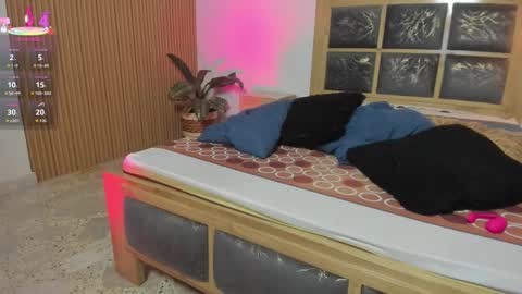 noah_0814 online show from September 24, 2:54 am