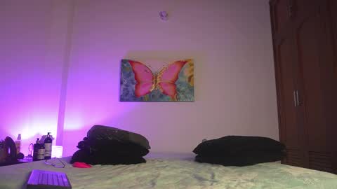 noah_0814 online show from November 28, 3:31 am