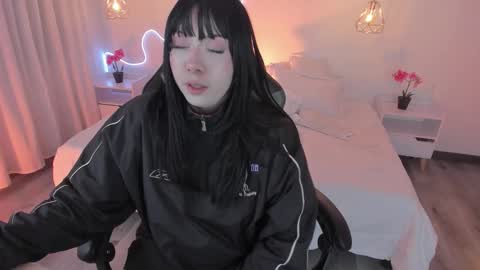 Noah  online show from November 12, 6:22 am