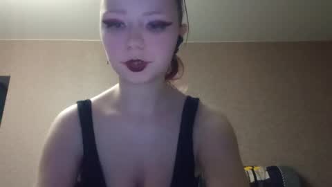 Lisa online show from March 28, 9:03 pm