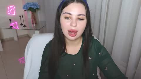 Kate online show from November 14, 5:35 pm