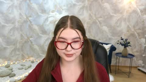 noirwhisper online show from February 6, 6:55 pm