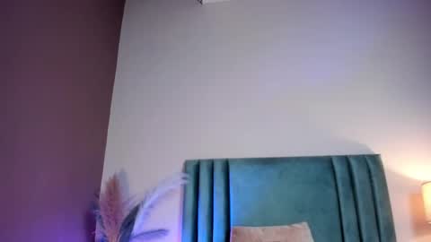 Nora Da Silva online show from February 20, 6:26 am