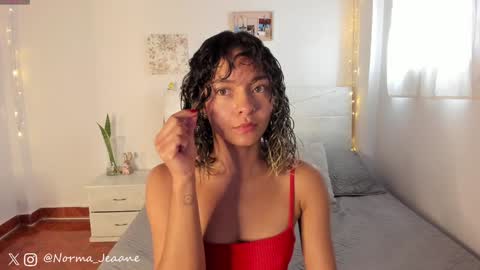 Norma Jeaane online show from December 17, 2:22 pm