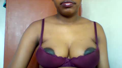 happie online show from September 17, 1:36 am