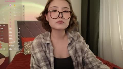 Erica online show from April 4, 5:12 pm