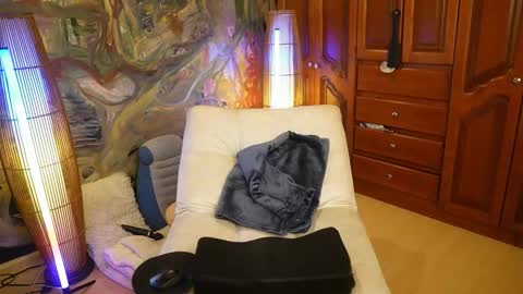 Claudia online show from December 15, 1:44 am