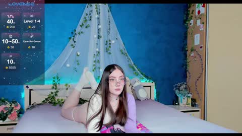 Kat online show from March 5, 6:34 pm