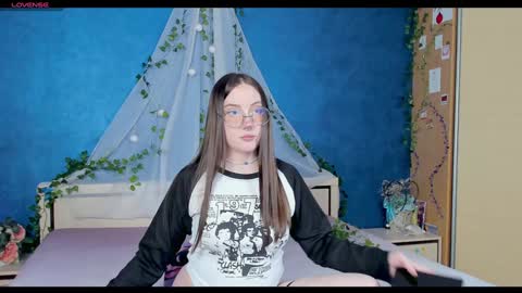 Kat online show from January 28, 7:00 pm