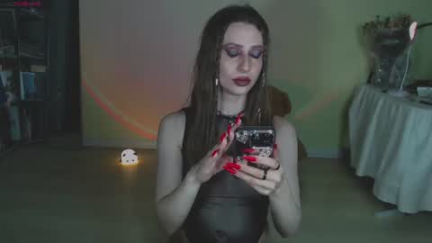 Oaklyn online show from July 9, 7:27 pm