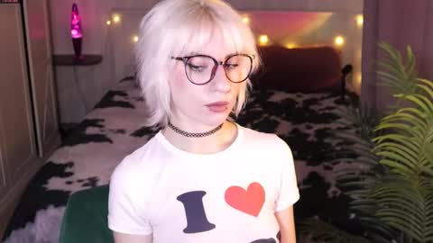 Moonlight online show from February 8, 9:46 am