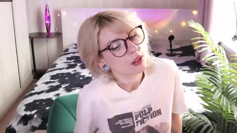 Moonlight online show from April 4, 9:19 am