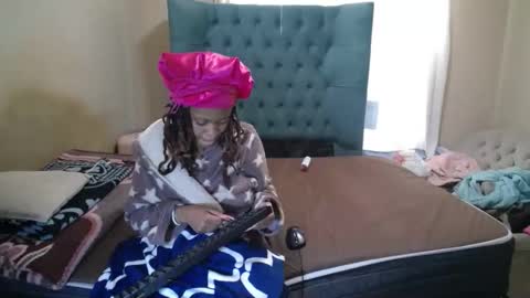 obsessedmimi online show from June 5, 7:03 am