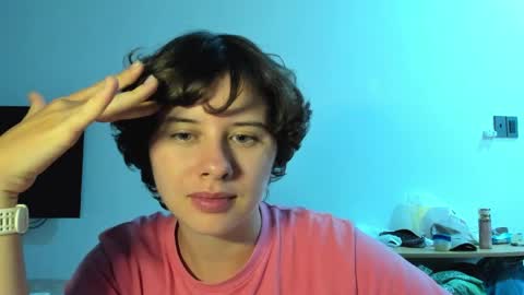 Evie online show from March 29, 4:28 pm