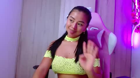 Raquel online show from September 27, 5:20 pm