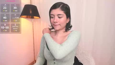  Holly  online show from February 18, 11:30 pm