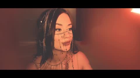 your dear Lilith Chapman online show from January 9, 8:11 pm