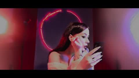 your dear Lilith Chapman online show from December 10, 2:28 pm