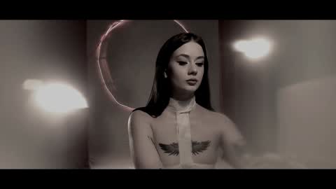 your dear Lilith Chapman online show from December 3, 1:21 pm