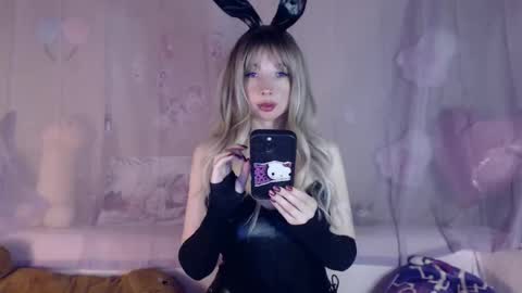 Milly online show from September 19, 3:55 pm