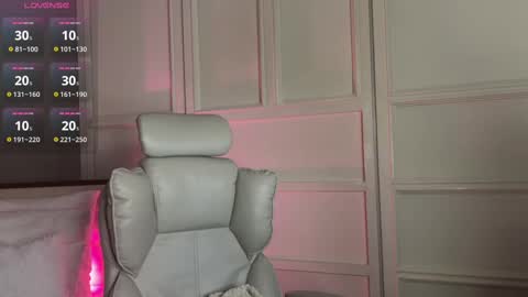 Emma online show from March 10, 1:12 am