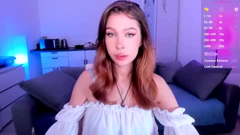 Light  online show from October 3, 8:25 pm