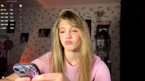 Kem online show from November 8, 4:01 pm