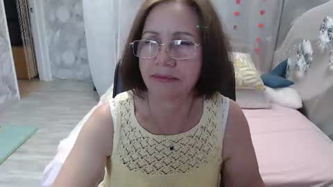 OlgaHottie online show from July 27, 12:18 am
