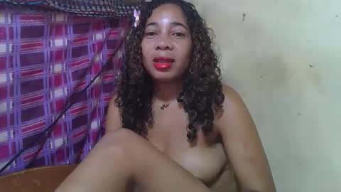 olinaa online show from May 9, 5:20 am
