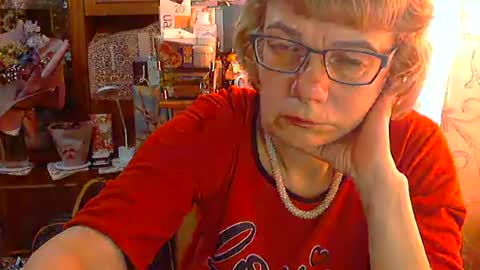 Olivia Mia online show from March 22, 12:44 pm