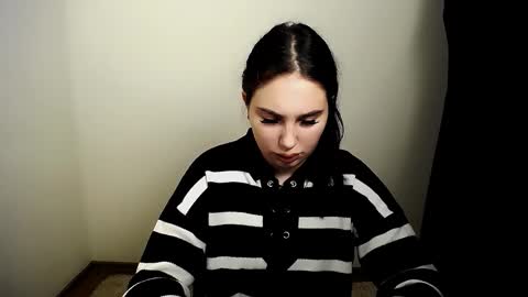 Olivia online show from November 20, 8:32 pm