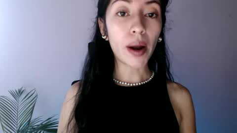 oliviaaa__ online show from March 23, 3:51 pm