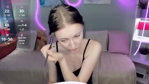 OliviaGorgeous online show from June 18, 9:14 am