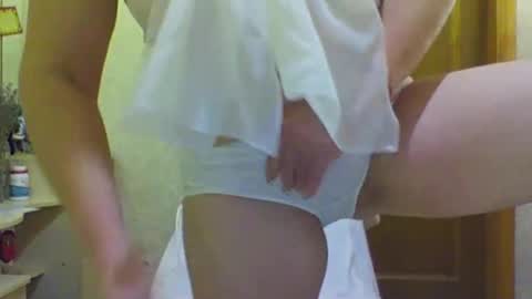 oliviaparadise online show from December 13, 3:54 pm