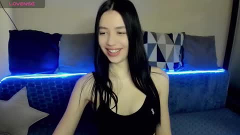 oliviarichi online show from January 18, 8:43 am