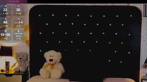 Olivia online show from February 8, 7:28 pm