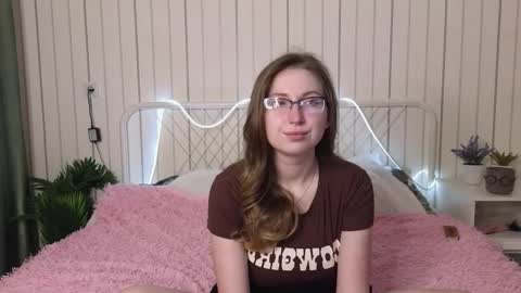 Kylie online show from October 5, 6:13 pm