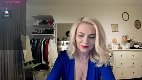 ollalla7 online show from September 13, 2:03 pm