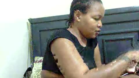 olumkende online show from April 19, 1:00 pm