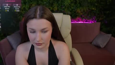 L A Y A online show from February 22, 8:05 pm