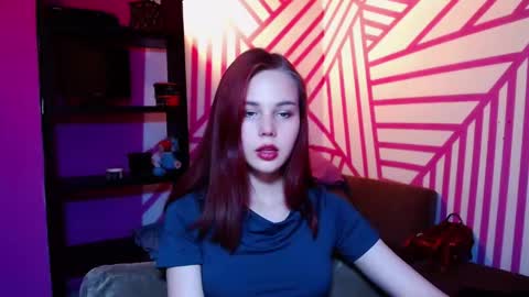 onessandra online show from October 20, 7:44 am