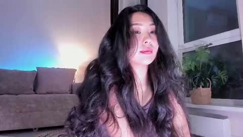 Amelia online show from April 8, 5:15 pm