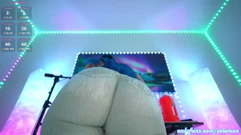 oxlemon online show from December 3, 2:36 am