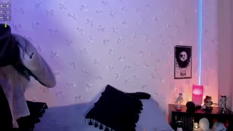 pamela online show from April 3, 4:10 am