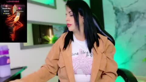 Paola online show from May 9, 1:18 am