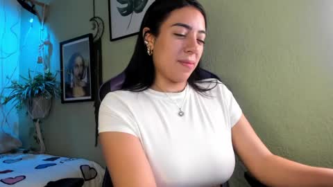 Ana Laura online show from April 8, 5:31 am