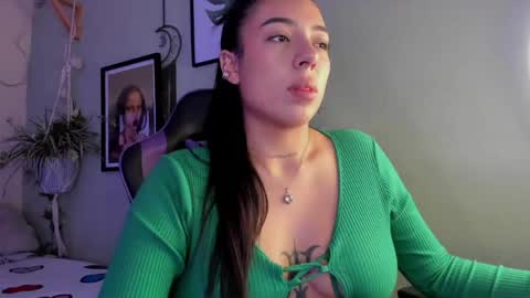 Ana Laura online show from April 15, 5:19 am